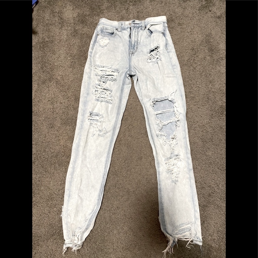 American Eagle Mom Jean